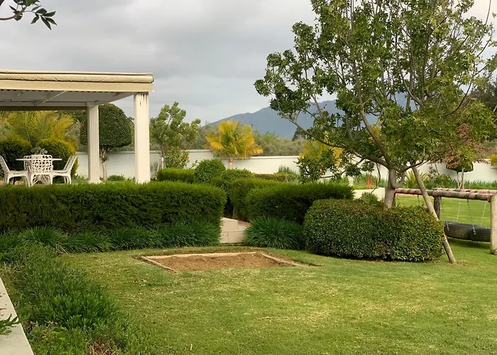 L\'Bloom Country House